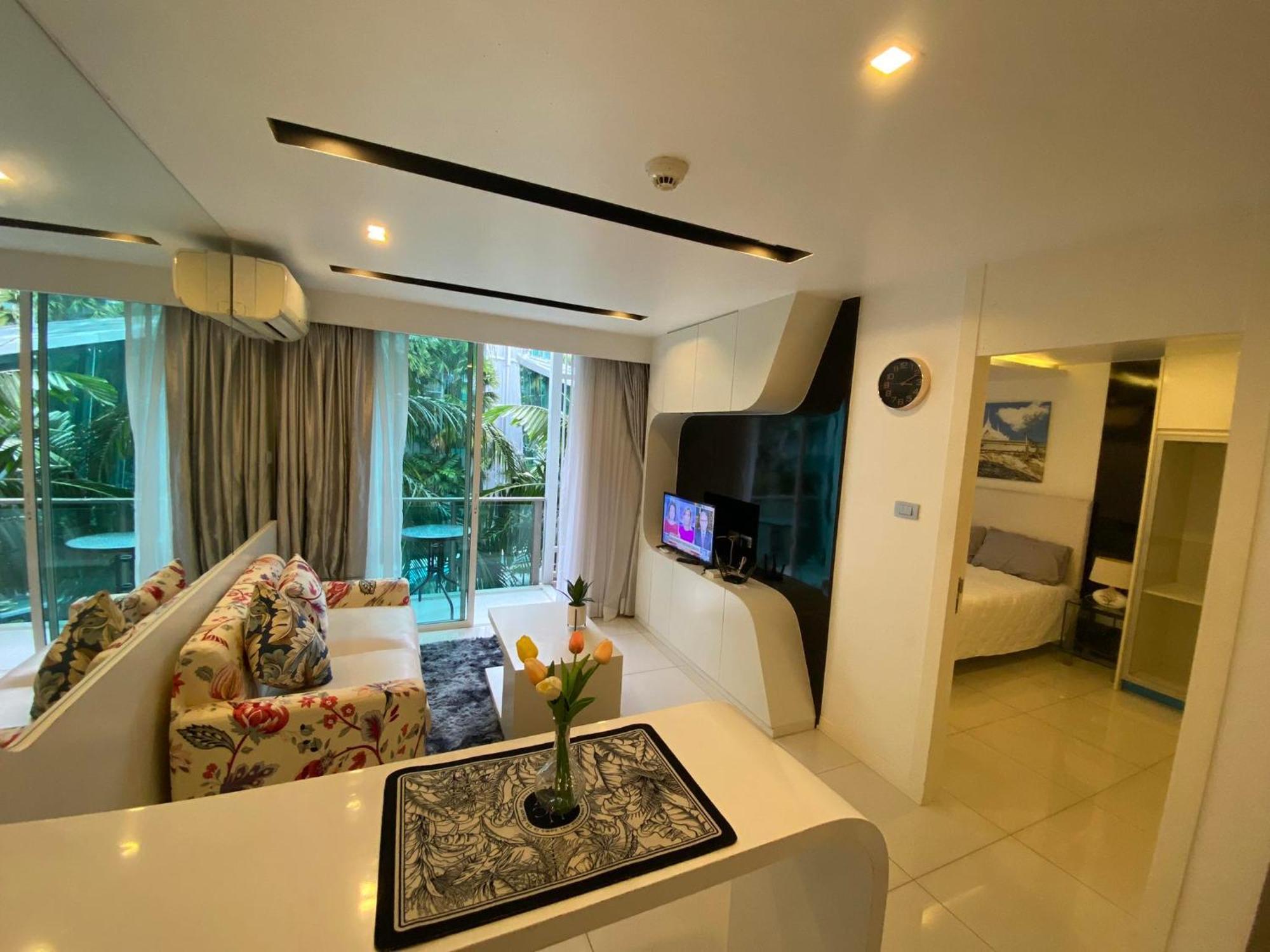 City Center Residents Pattaya Exterior photo